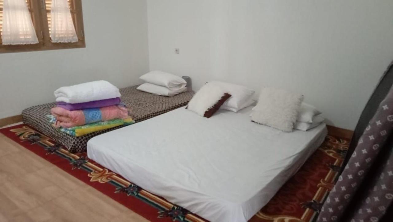 Lembur Incu Syariah Villa & Resto Lembang Esterno foto